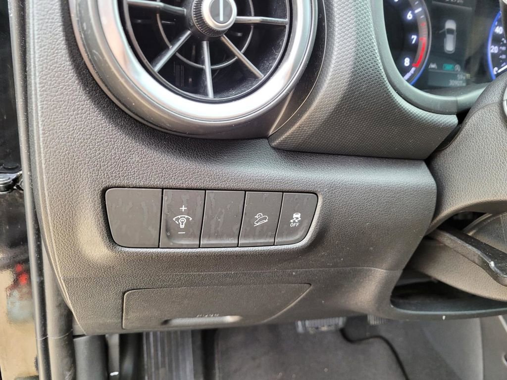 Used 2023 Hyundai Kona SEL w/ Cargo Package image 23