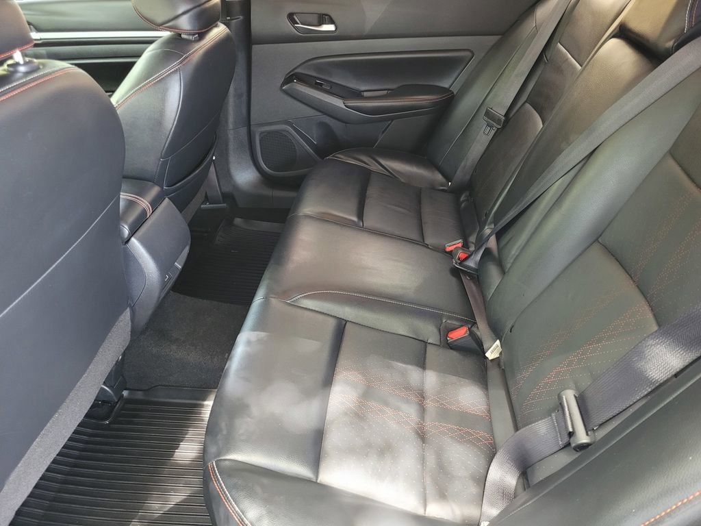 Used 2024 Nissan Altima 2.5 SR w/ SR Premium Package FWD image 10
