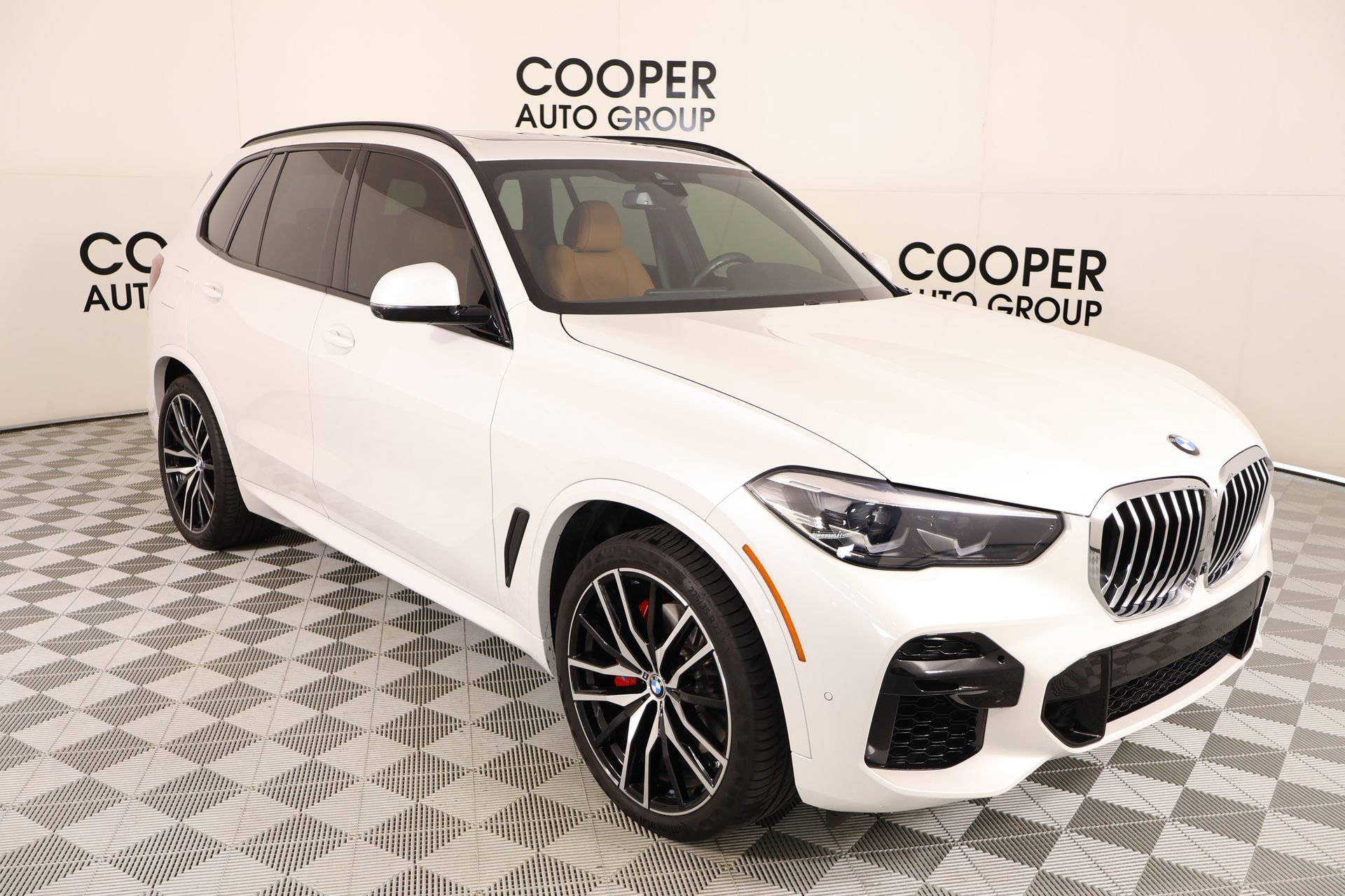 Used 2023 BMW X5 xDrive40i w/ M Sport Package