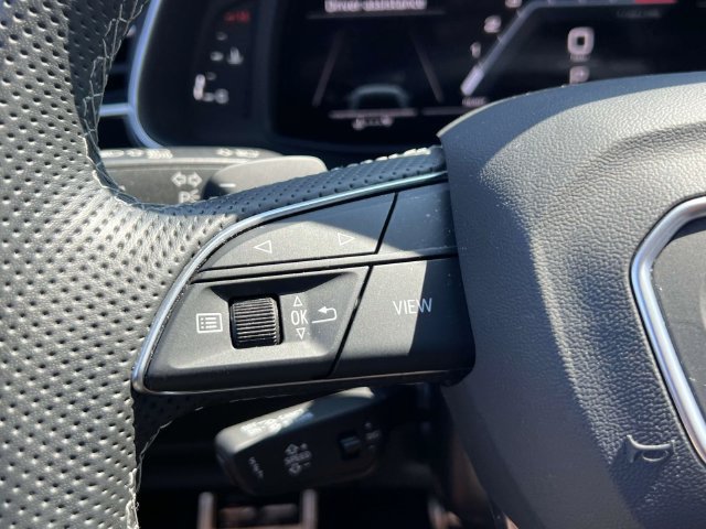 Used 2023 Audi SQ8 Premium Plus AWD/4WD image 25