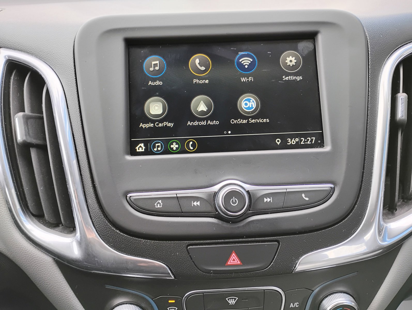 Used 2019 Chevrolet Equinox LS image 6