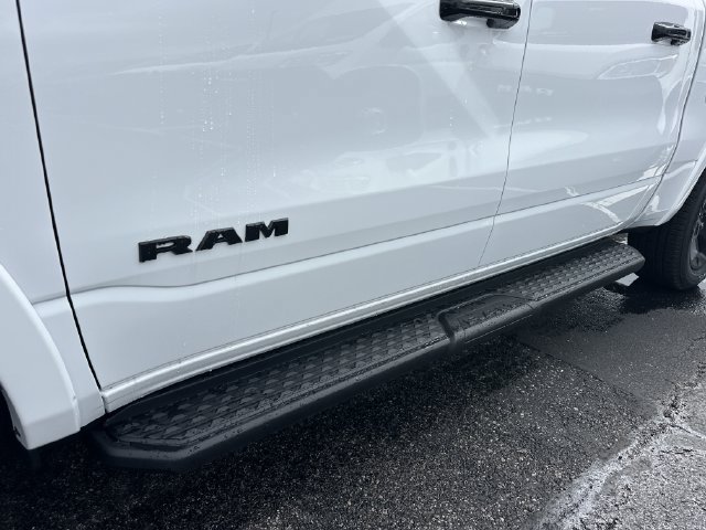 New 2027 RAM 1500 4x4 Crew Cab image 8