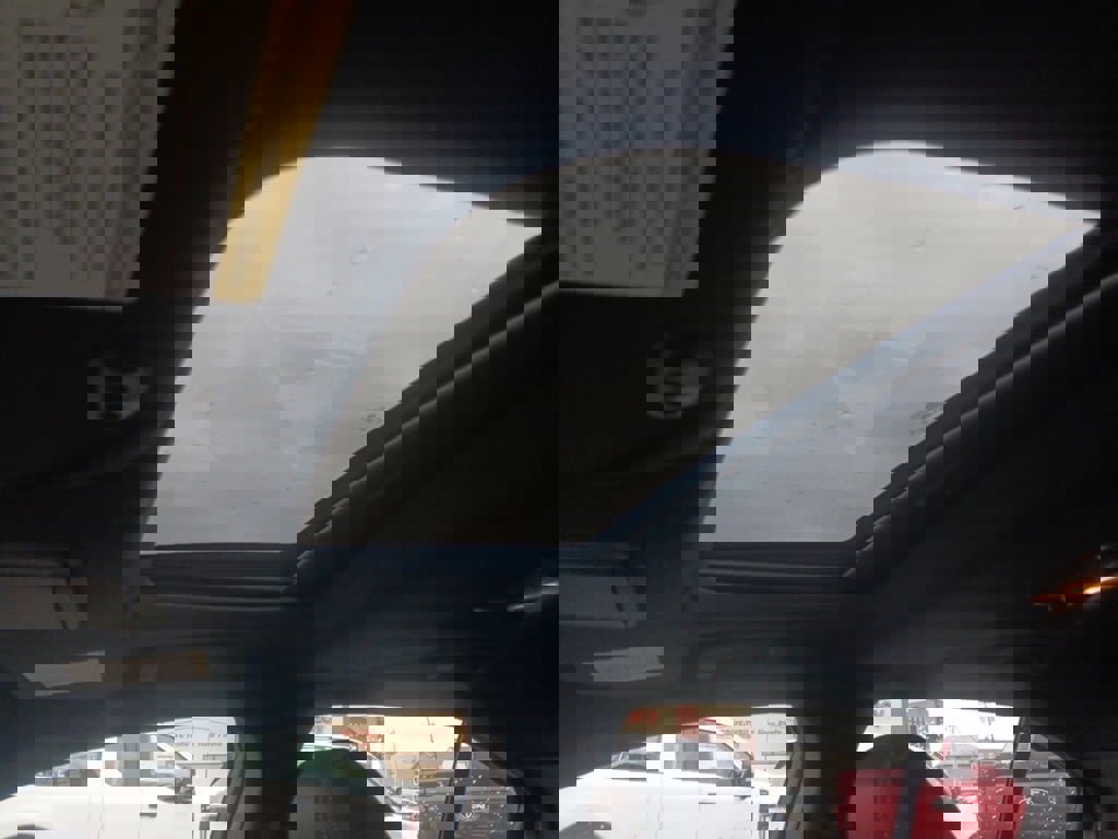 Used 2018 Ford Taurus Limited image 26