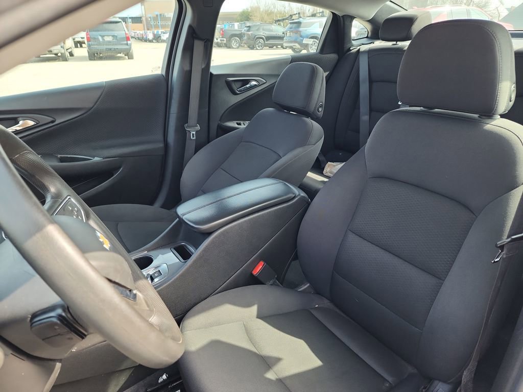 Used 2023 Chevrolet Malibu LT image 11