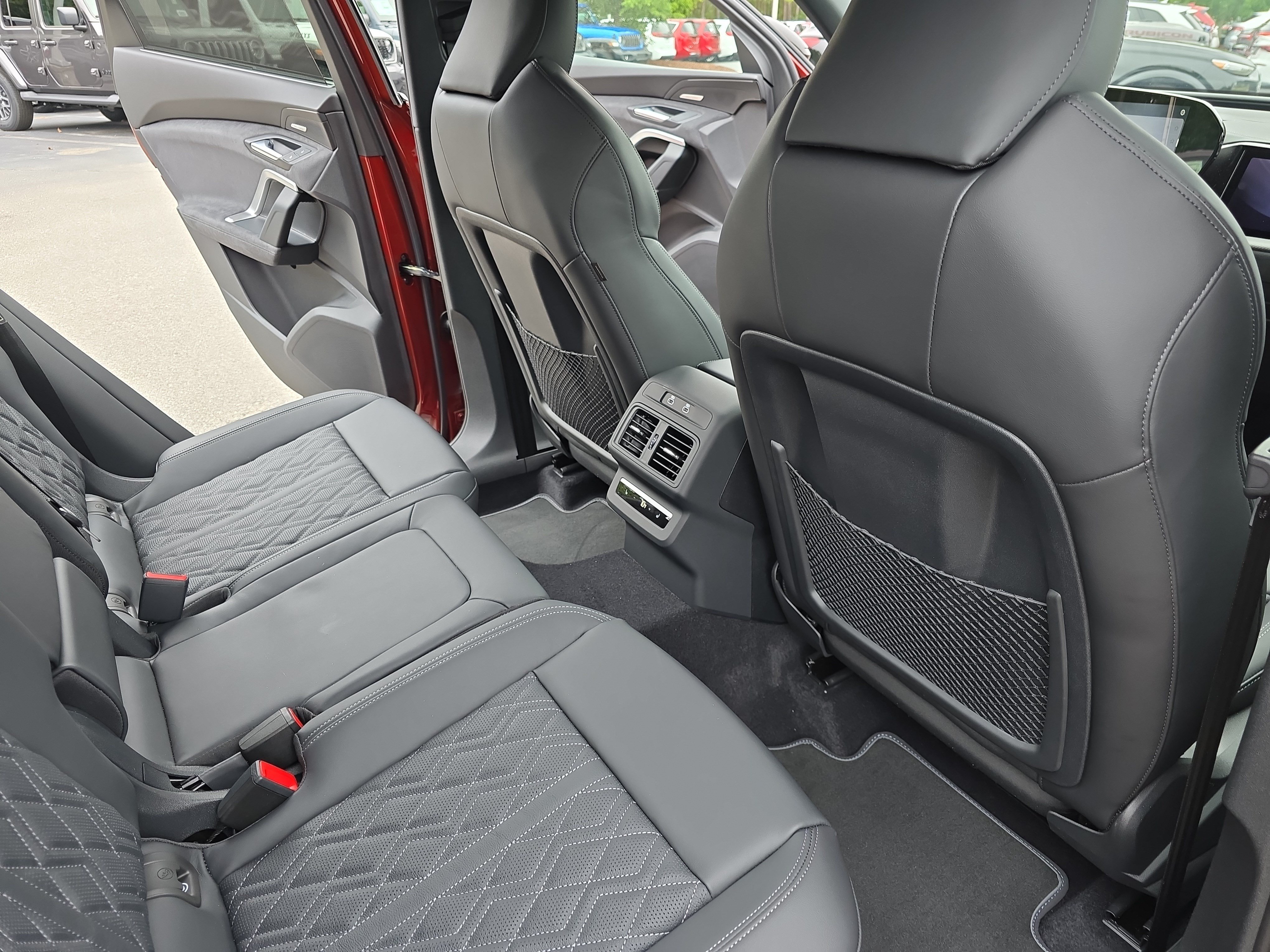 New 2026 Audi SQ5 Prestige AWD/4WD image 11
