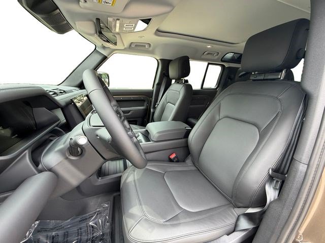 New 2026 Land Rover Defender 110 X-Dynamic SE AWD/4WD image 10