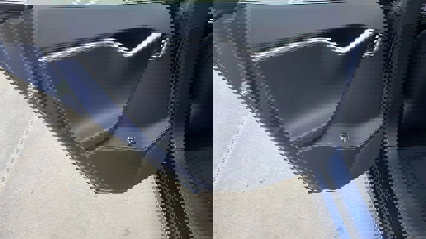 Used 2017 Tesla Model S 75 image 23