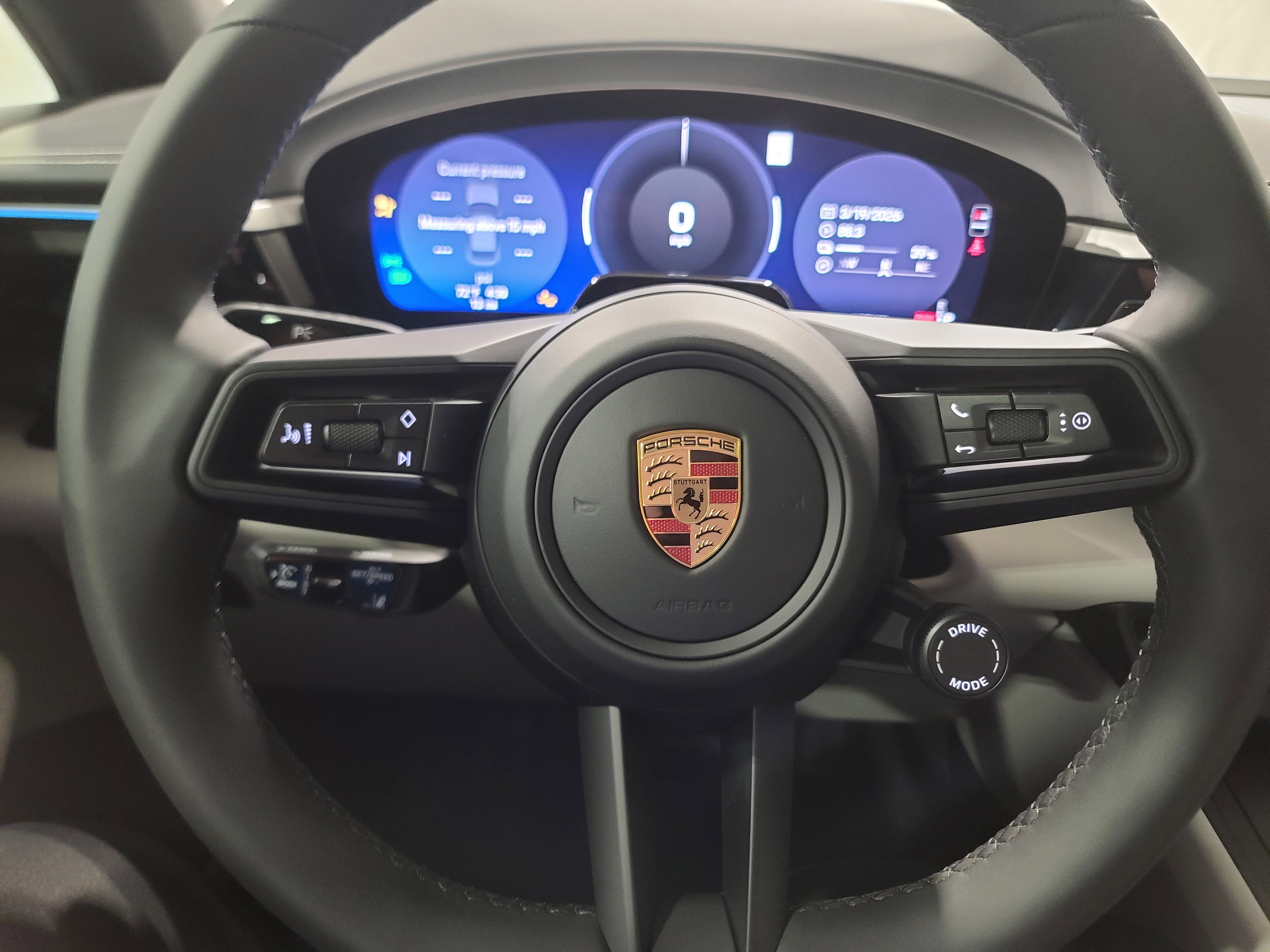 New 2026 Porsche Macan Electric RWD image 16
