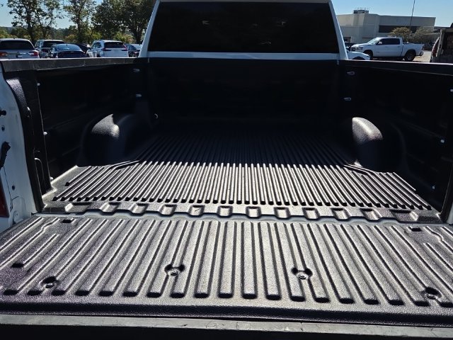 Used 2025 Chevrolet Silverado 2500 LT w/ Convenience Package AWD/4WD image 16