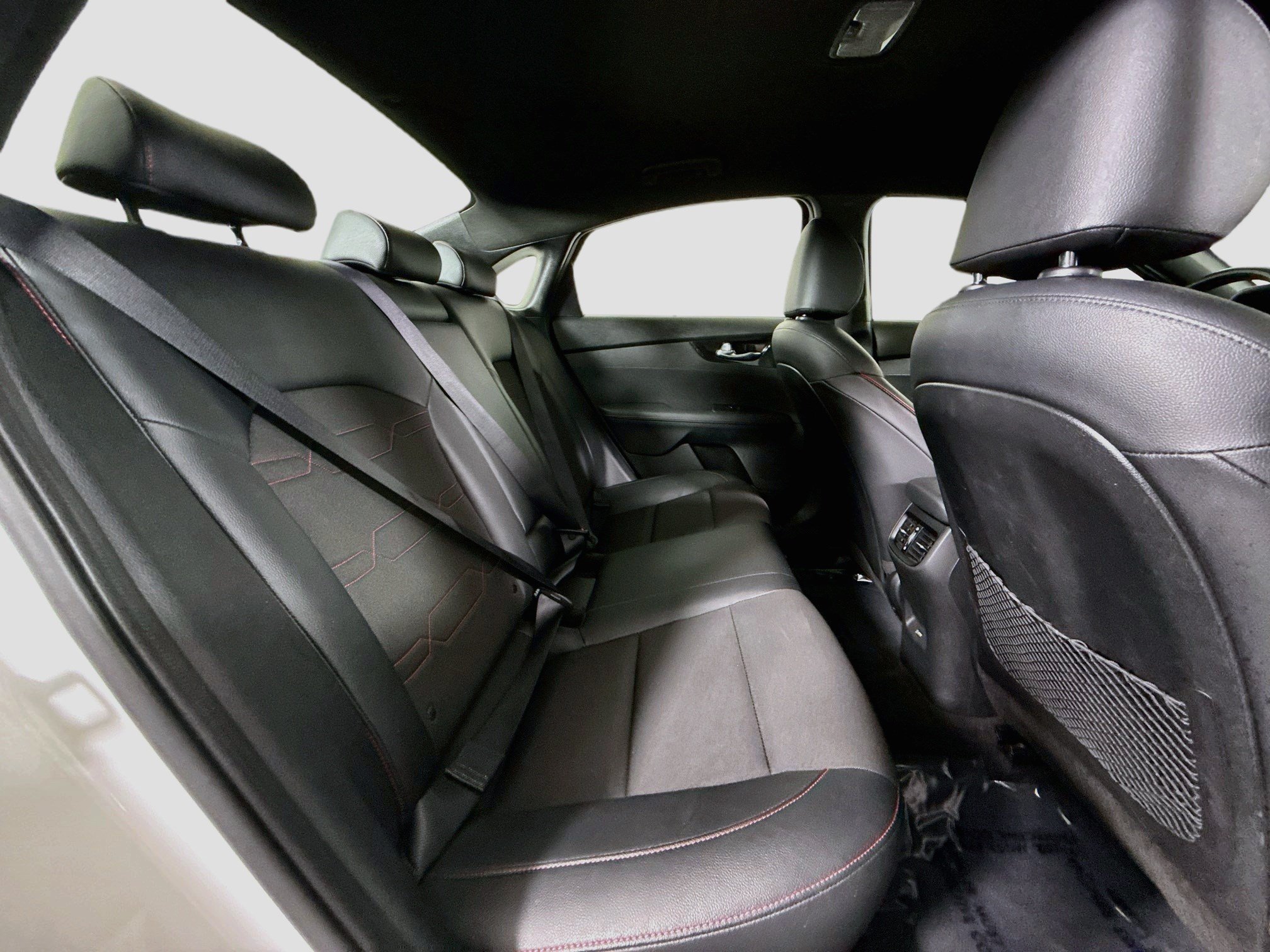 Used 2022 Kia Forte GT w/ GT Technology Package FWD image 27