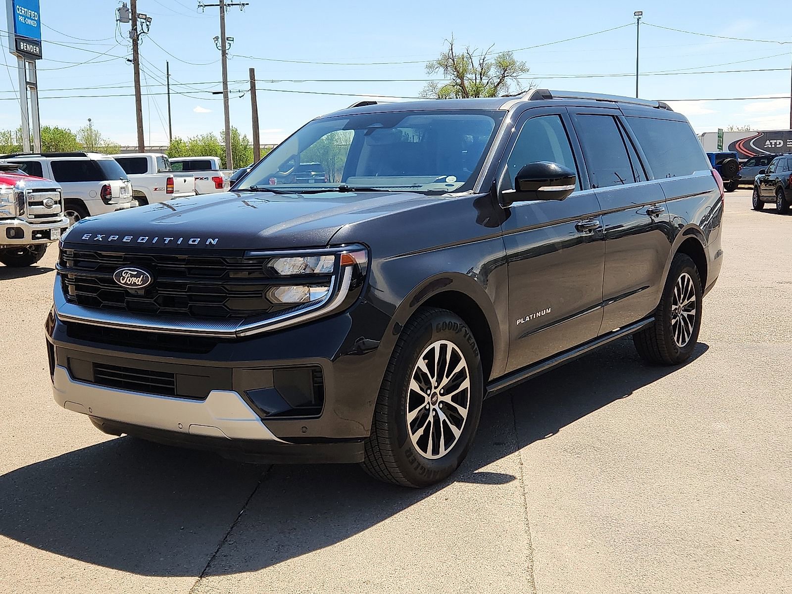 Used 2025 Ford Expedition Max Platinum AWD/4WD image 1