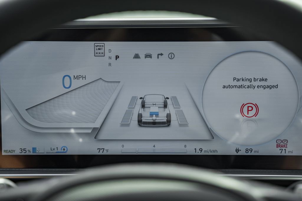 New 2024 Hyundai Ioniq 6 Limited image 41