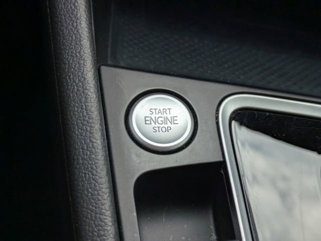 Used 2020 Volkswagen Jetta SEL Premium FWD image 29