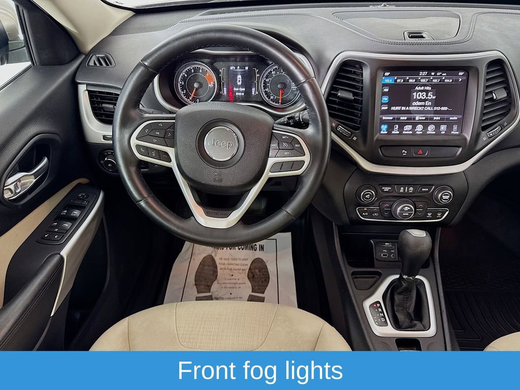 Used 2017 Jeep Cherokee Latitude w/ Comfort/Convenience Group image 27