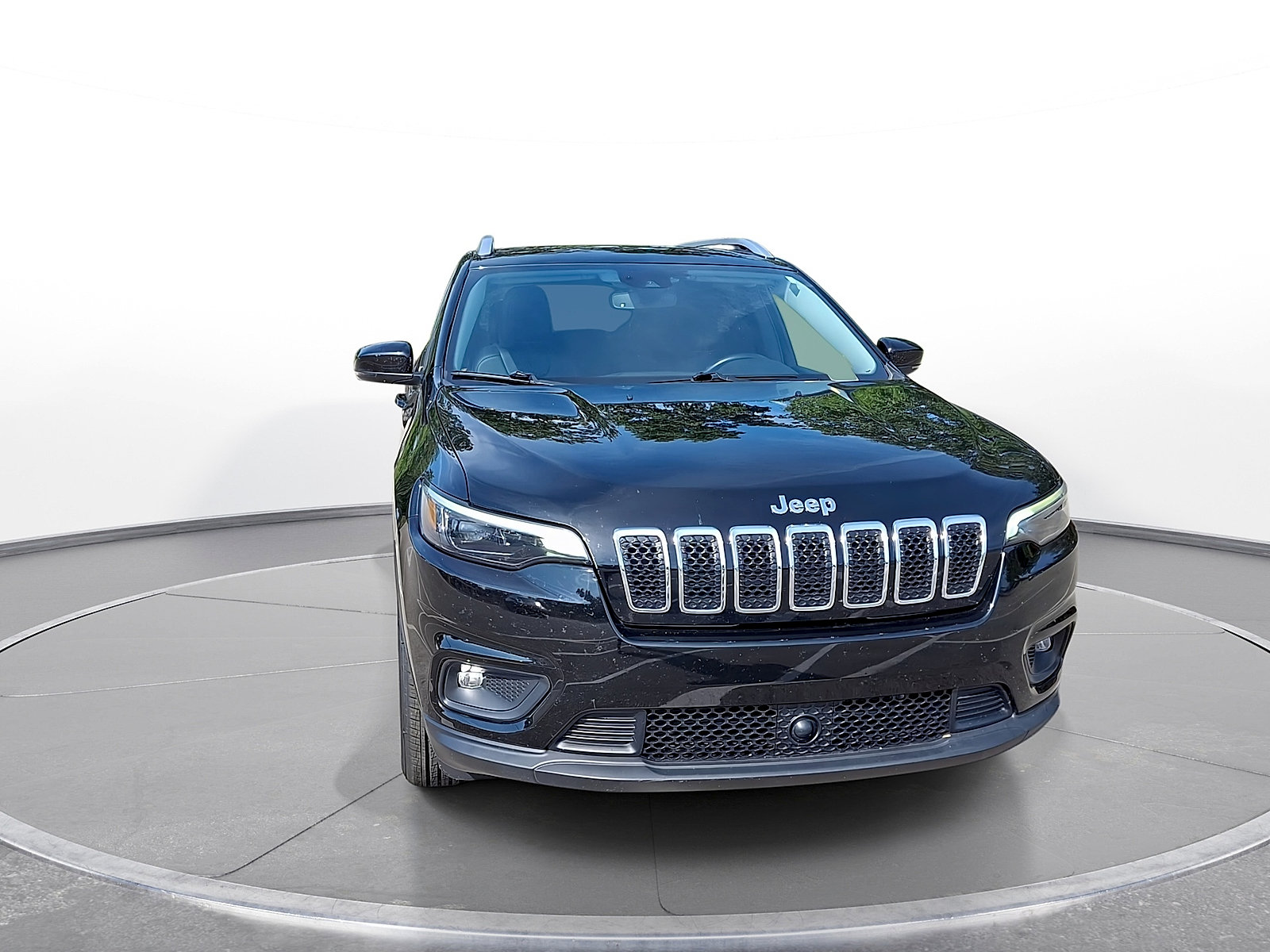 Used 2021 Jeep Cherokee Latitude Lux w/ Comfort/Convenience Group AWD/4WD image 2