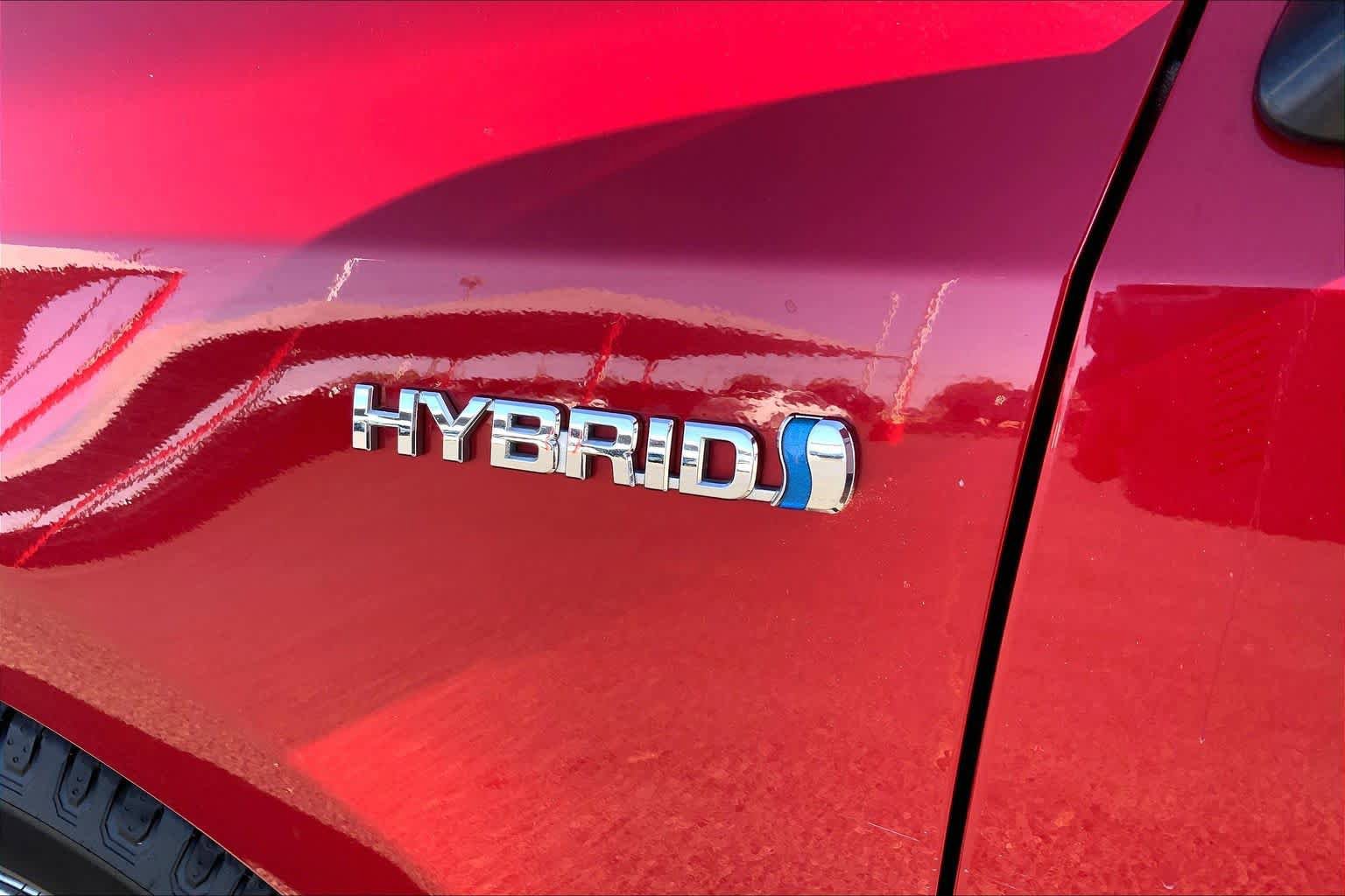 Used 2012 Toyota Prius V Three FWD image 30