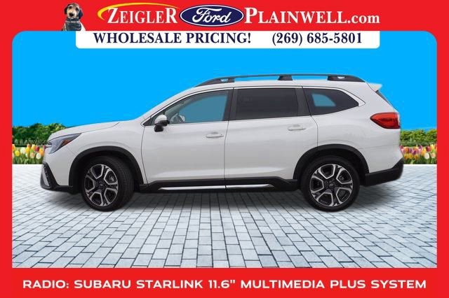 Used 2023 Subaru Ascent Limited image 2