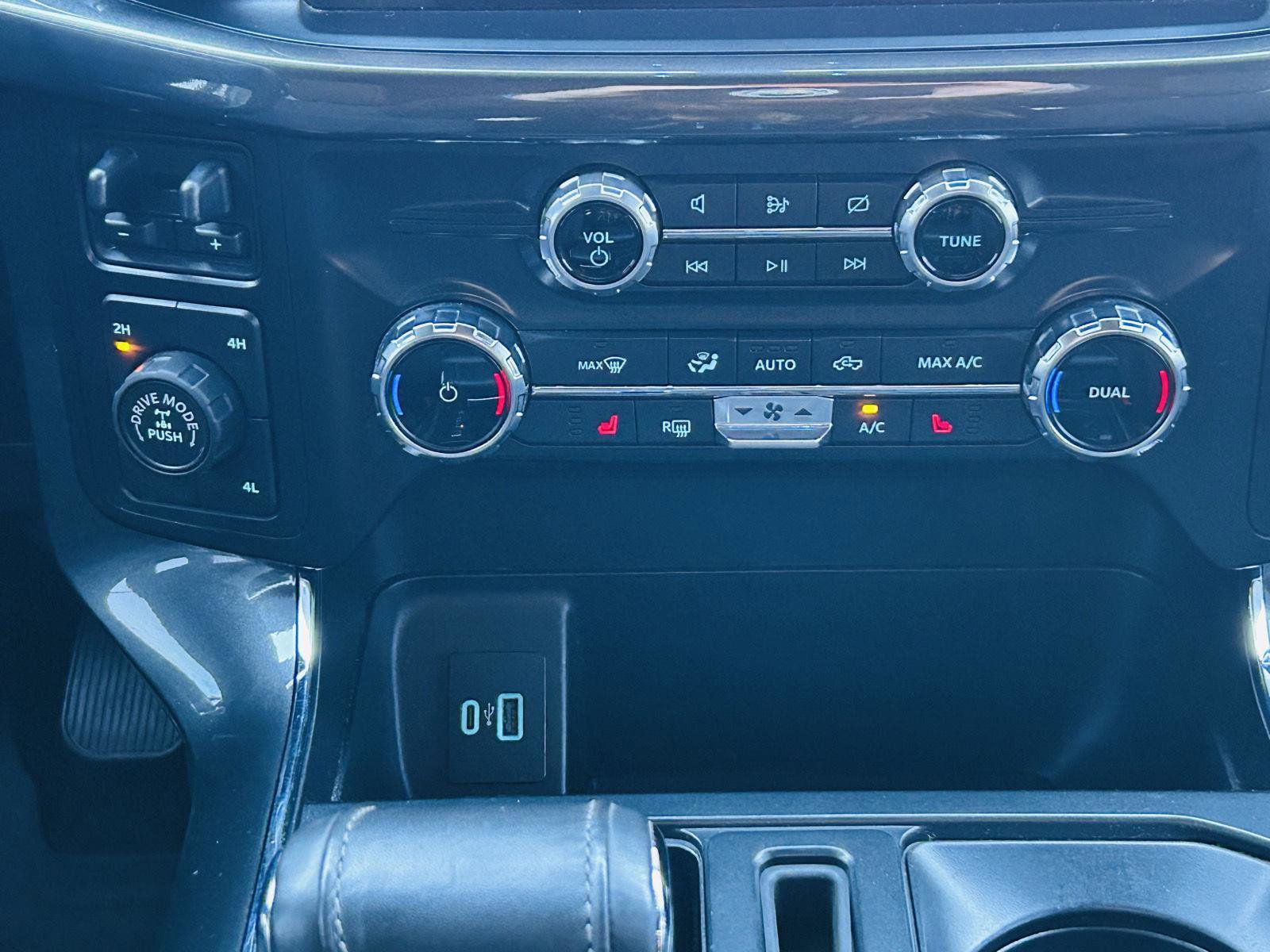 Used 2022 Ford F150 XLT w/ Equipment Group 302A High image 23