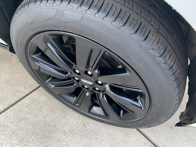 Certified 2023 Lincoln Navigator Reserve w/ Monochromatic Package AWD/4WD image 11