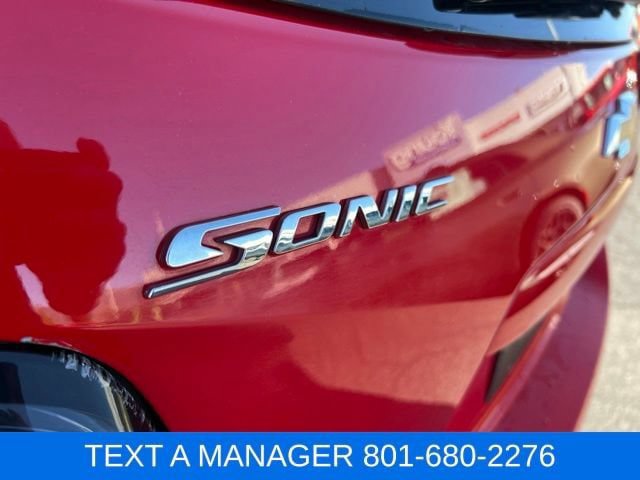 Used 2019 Chevrolet Sonic LT FWD image 14