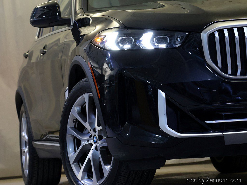 Certified 2024 BMW X5 xDrive40i w/ Premium Package AWD/4WD image 4