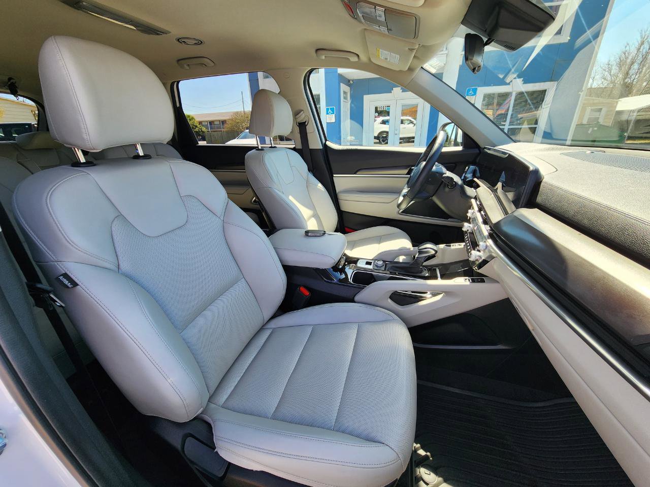 Used 2023 Kia Telluride S AWD/4WD image 27