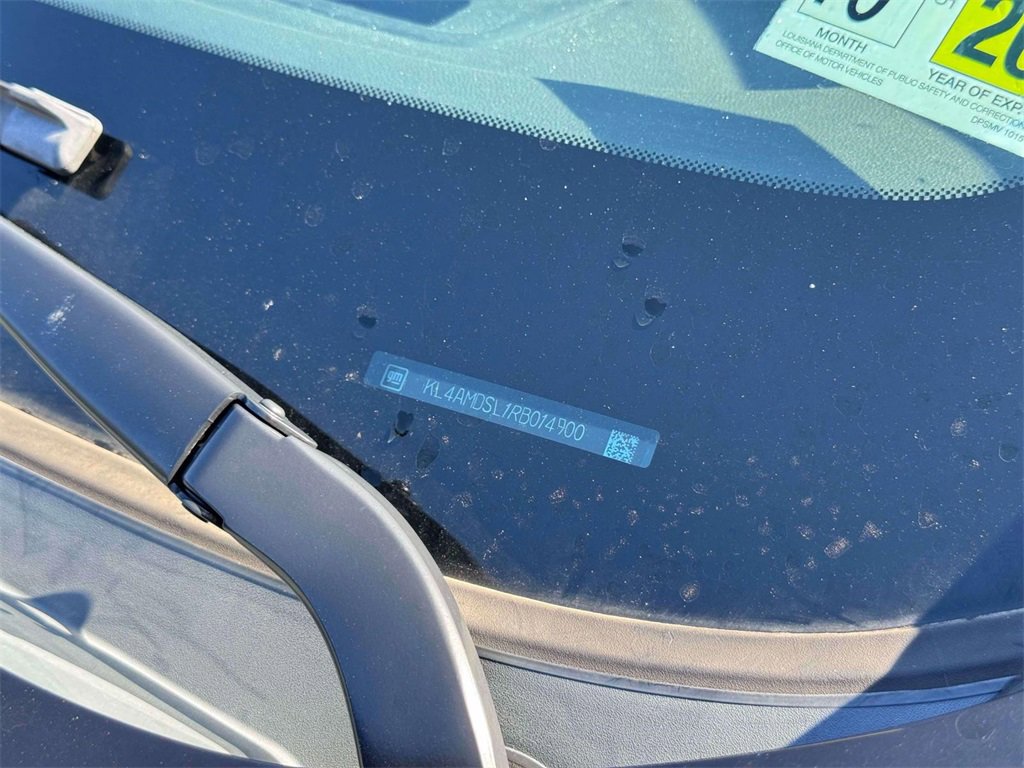 Used 2024 Buick Encore GX Sport Touring image 7