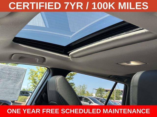 Used 2022 Toyota Corolla Cross XLE w/ Convenience Package AWD/4WD image 16