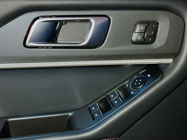 New 2026 Ford Explorer ST-Line w/ ST-Line Street Pack image 12
