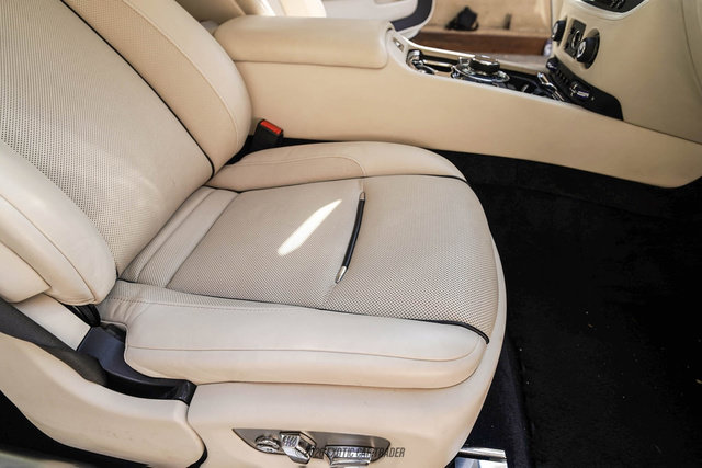 Used 2017 Rolls-Royce Wraith RWD image 40