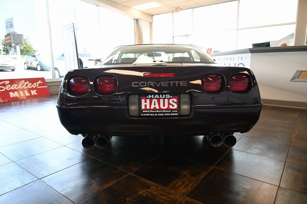Used 1993 Chevrolet Corvette Coupe image 7