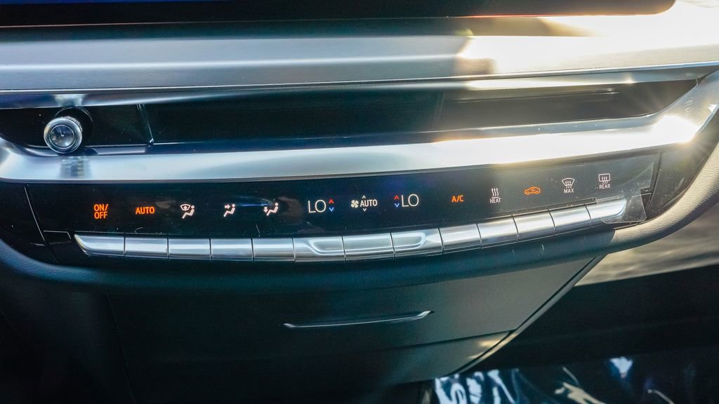 Used 2025 Cadillac Lyriq Luxury image 66