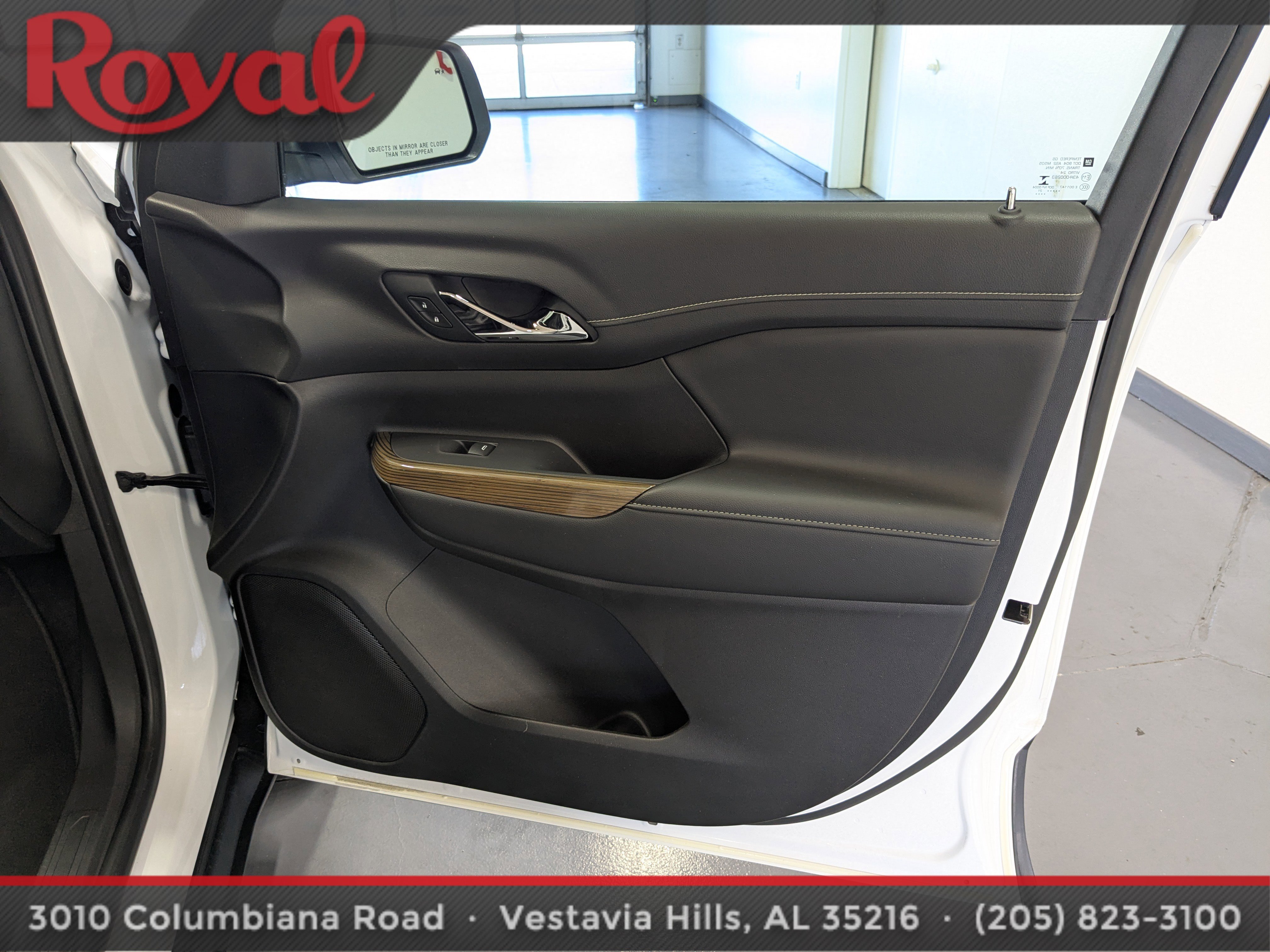 Used 2021 GMC Acadia SLE w/ Driver Convenience Package image 7