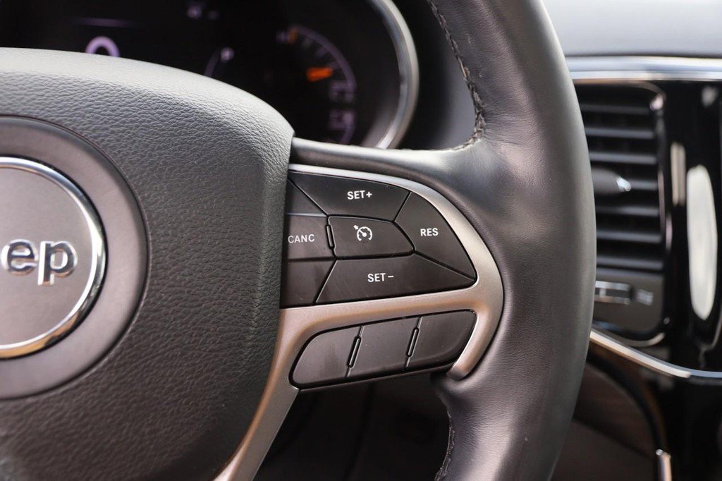 Used 2020 Jeep Grand Cherokee Altitude RWD image 13