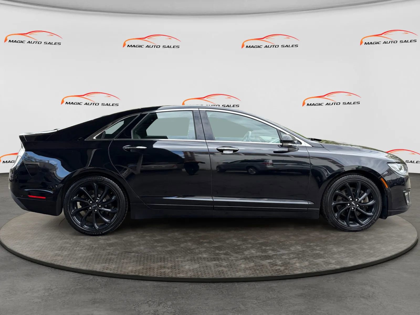 Used 2020 Lincoln MKZ Reserve w/ Monochromatic Package AWD/4WD image 4