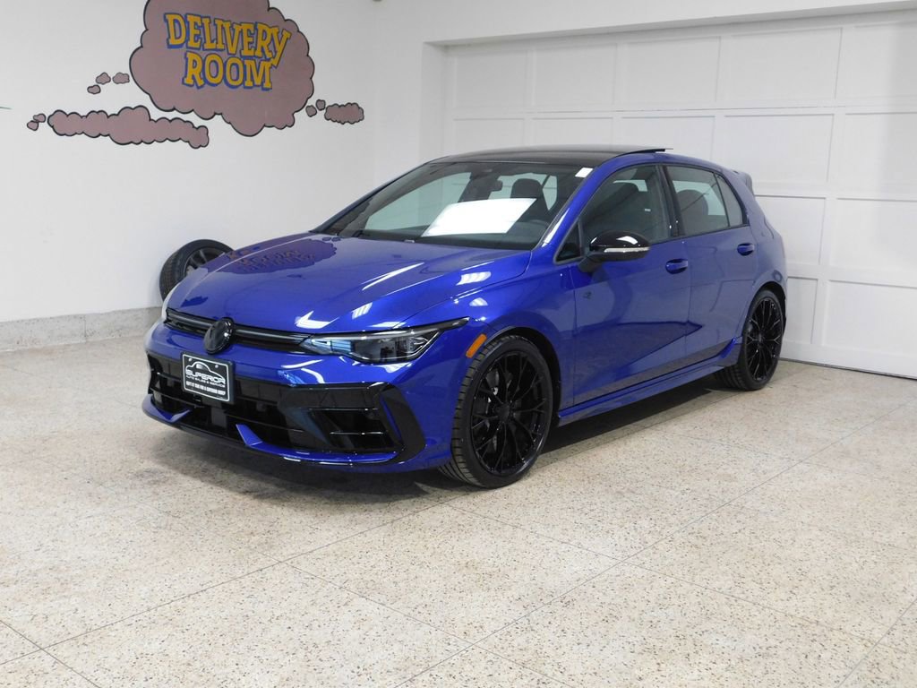 Used 2025 Volkswagen Golf R Black Edition image 8
