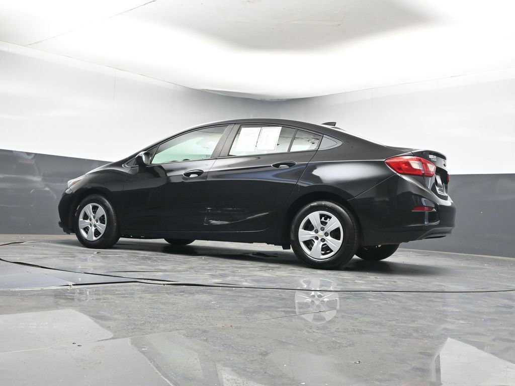 Used 2018 Chevrolet Cruze LS image 24