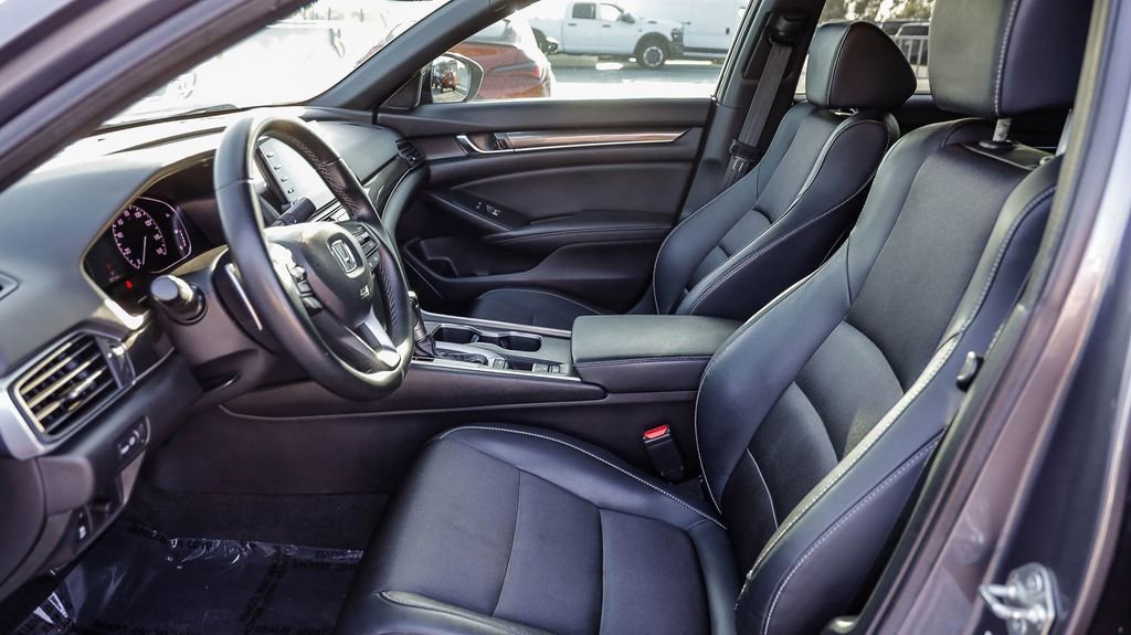 Used 2018 Honda Accord Sport image 21