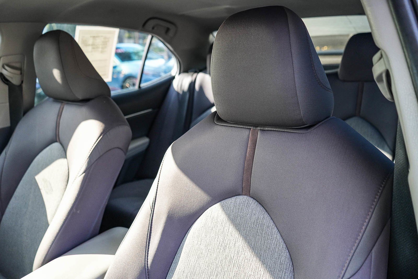 Used 2019 Toyota Camry LE w/ Carpet Mat Package FWD image 23