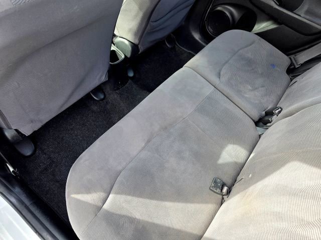 Used 2010 Honda Fit image 32