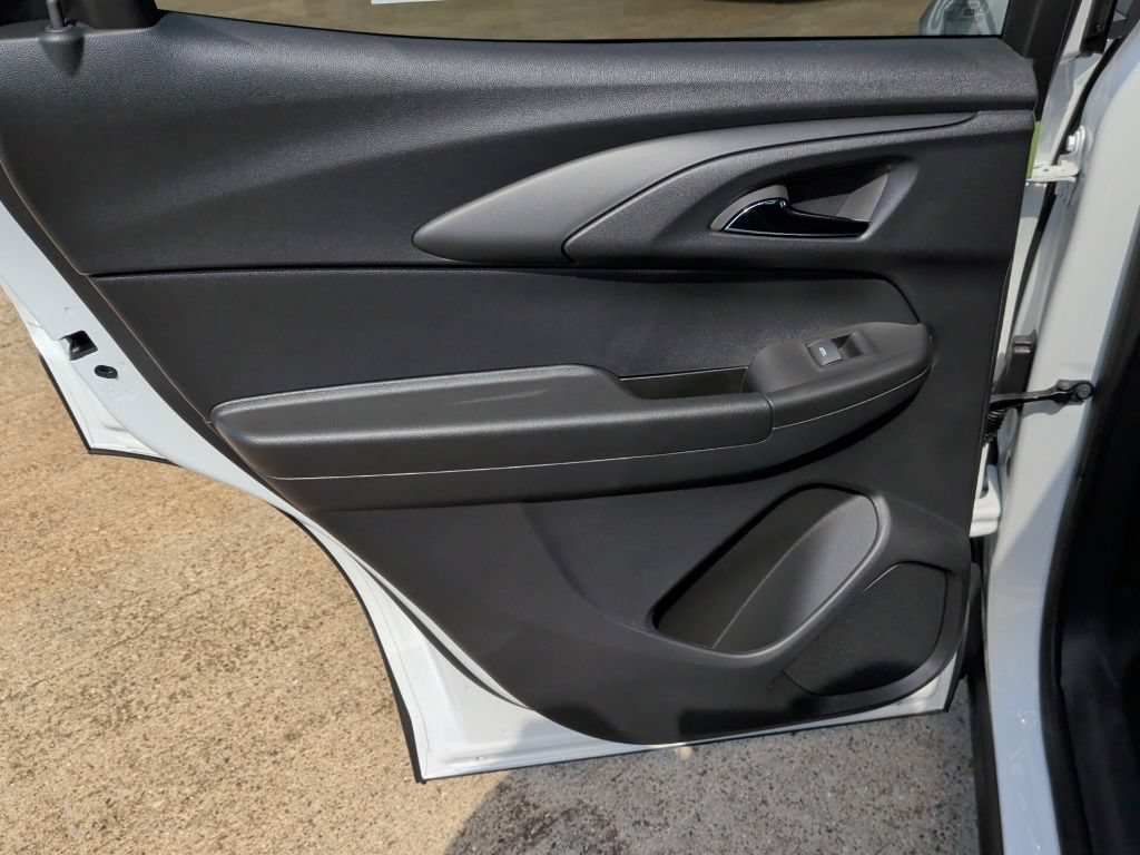 New 2026 Chevrolet TrailBlazer LS w/ LS Convenience Package FWD image 30