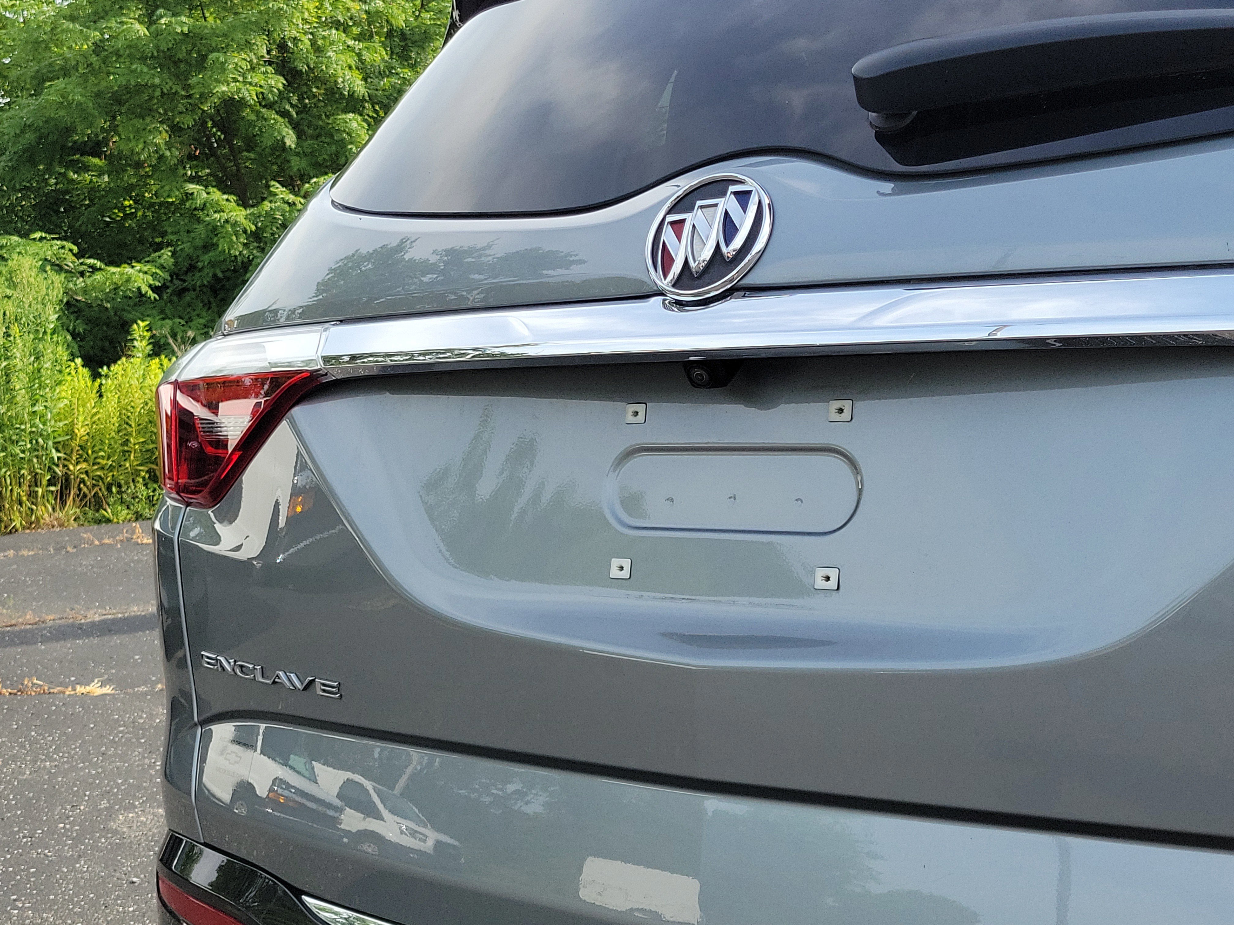 Used 2023 Buick Enclave Essence w/ Experience Buick Package image 7