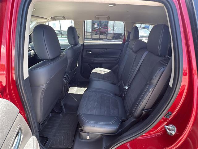 Used 2020 Mitsubishi Outlander LE image 17