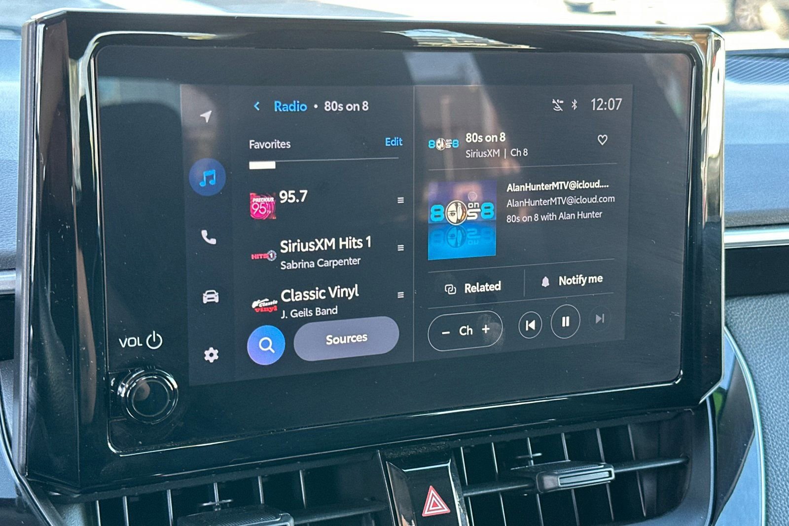 Used 2025 Toyota Corolla LE image 17