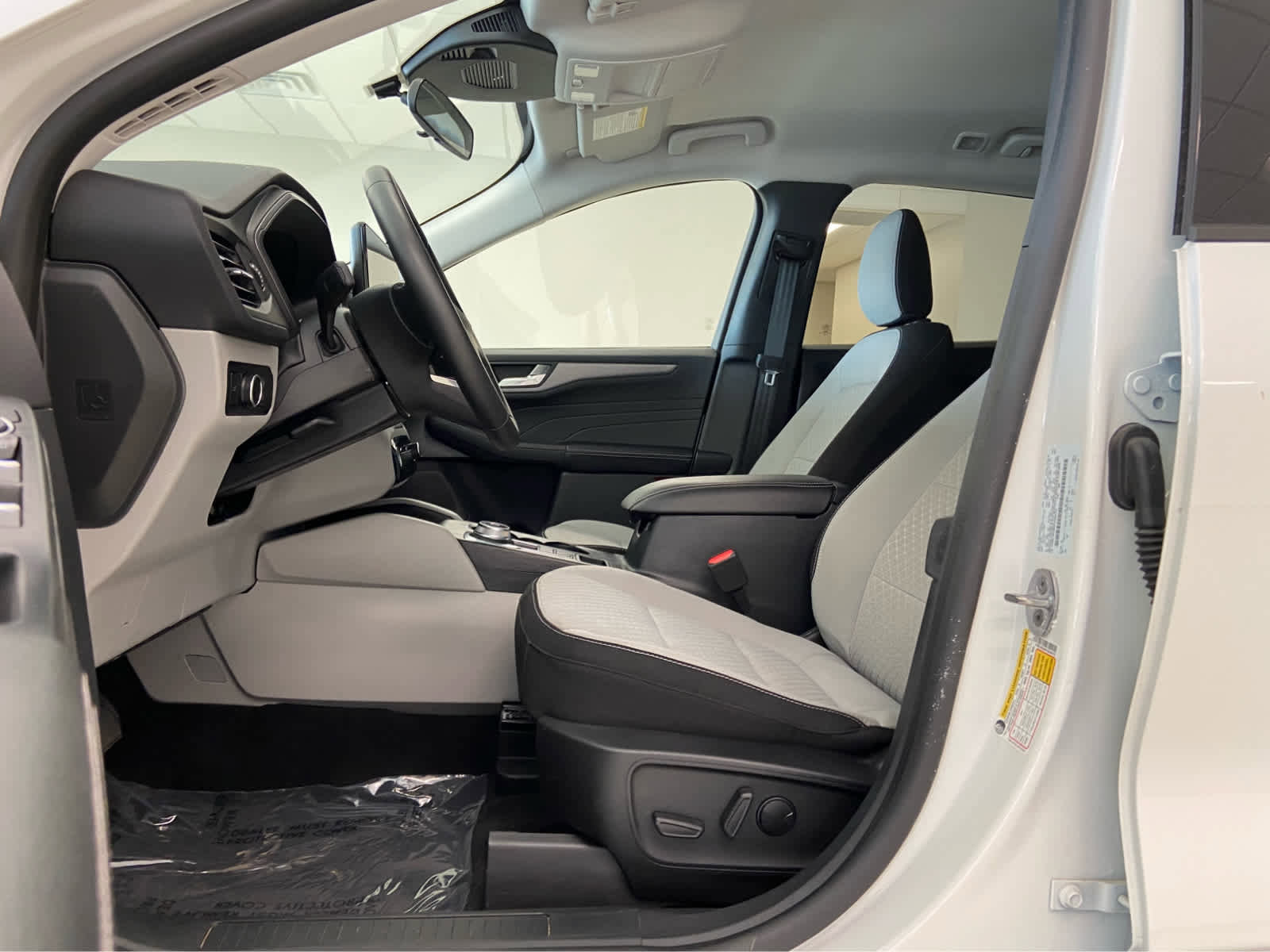 Used 2023 Ford Escape Active w/ Tech Pack #2 image 12