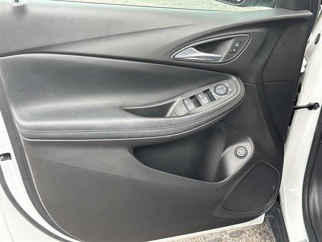 Used 2022 Buick Encore GX Select FWD image 10