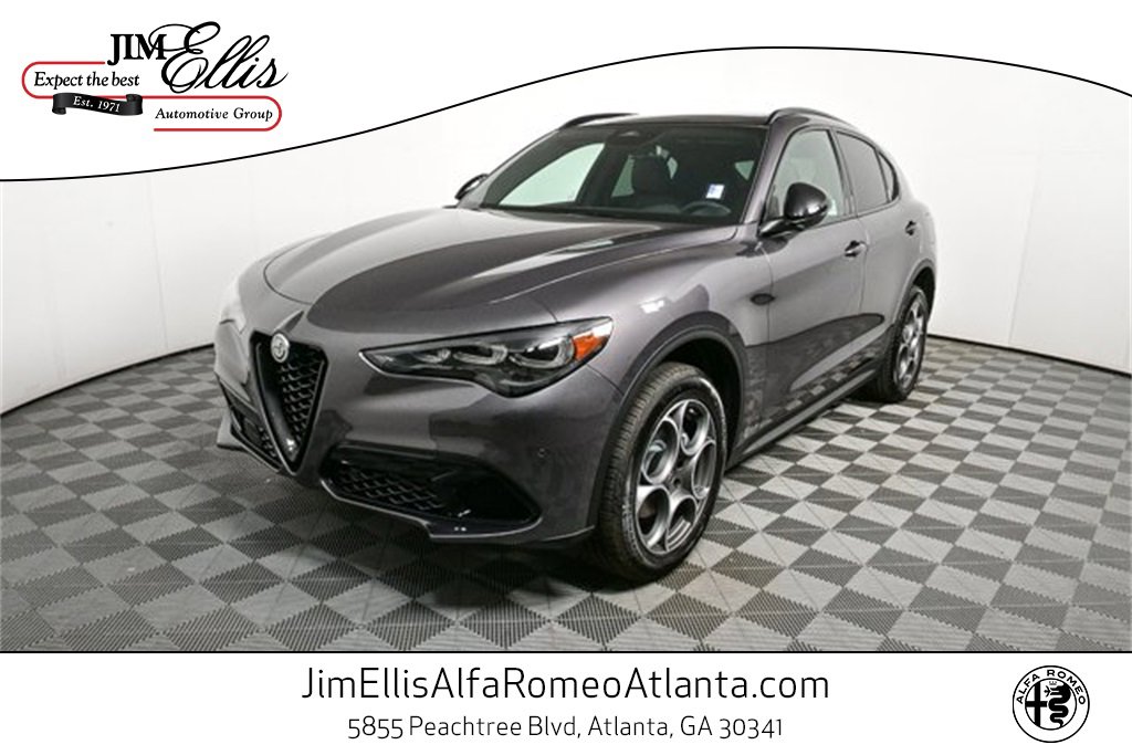 New 2025 Alfa Romeo Stelvio Sprint w/ Convenience Package
