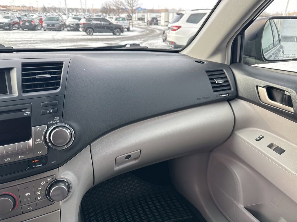 Used 2011 Toyota Highlander 4WD w/ Tech Pkg image 23