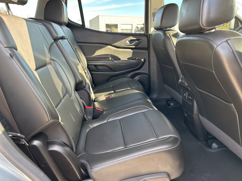 Used 2023 GMC Acadia SLT image 22