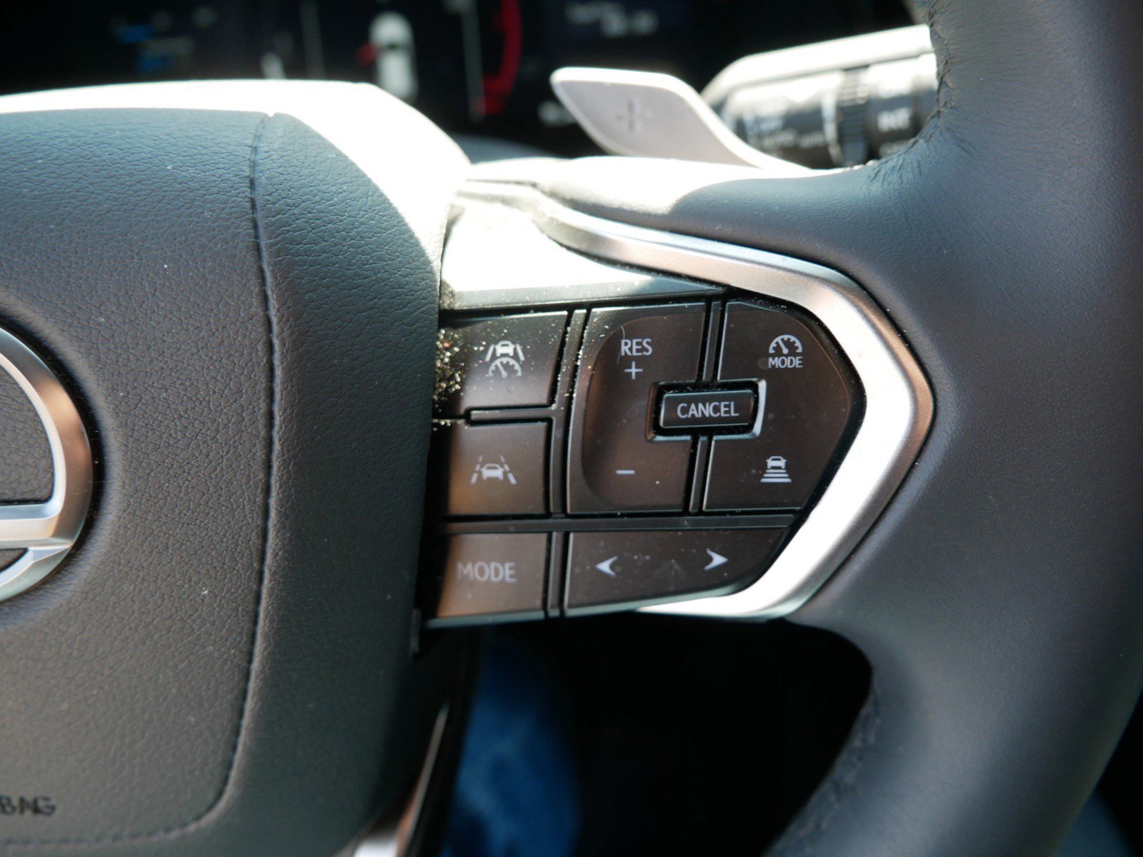 Used 2025 Lexus RX 350 FWD w/ Technology Package image 24